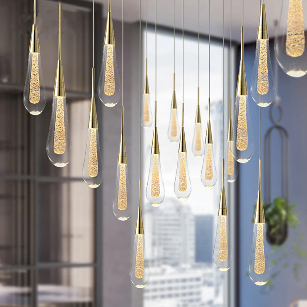 Candeeiro suspenso Vanndråpe — Design escultural com queda de luz LED