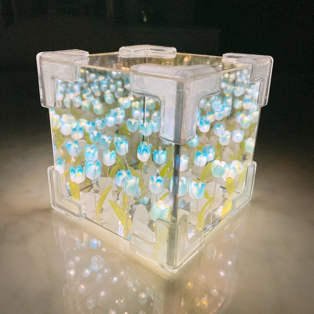 WeCool DIY Infinity Bloom Tulip Lamp — Mirrored Light 🌷
