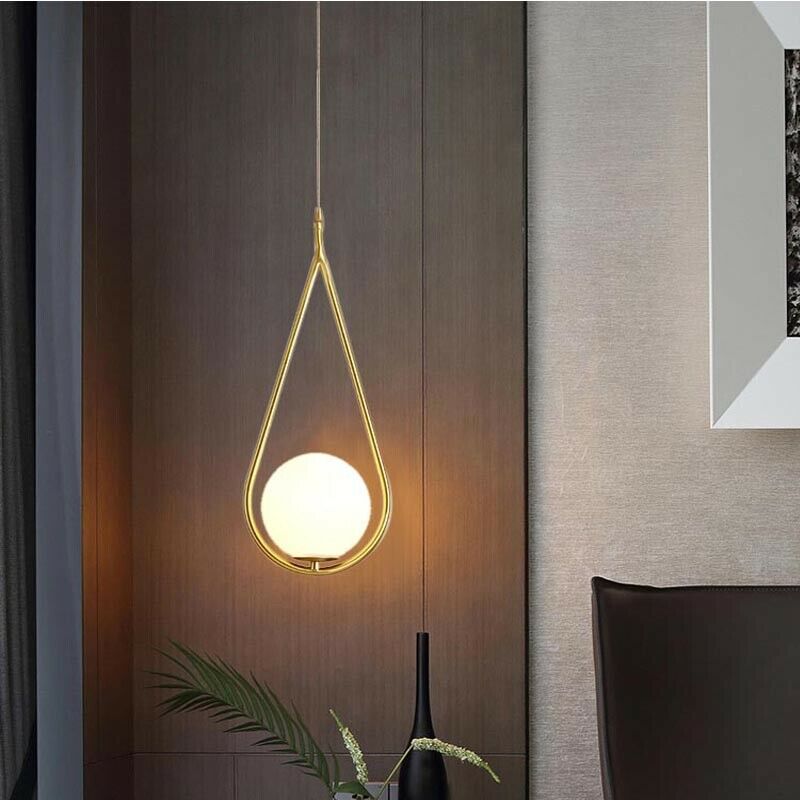 Azuria elegante Tropfen-Pendelleuchte in Gold für Esszimmer