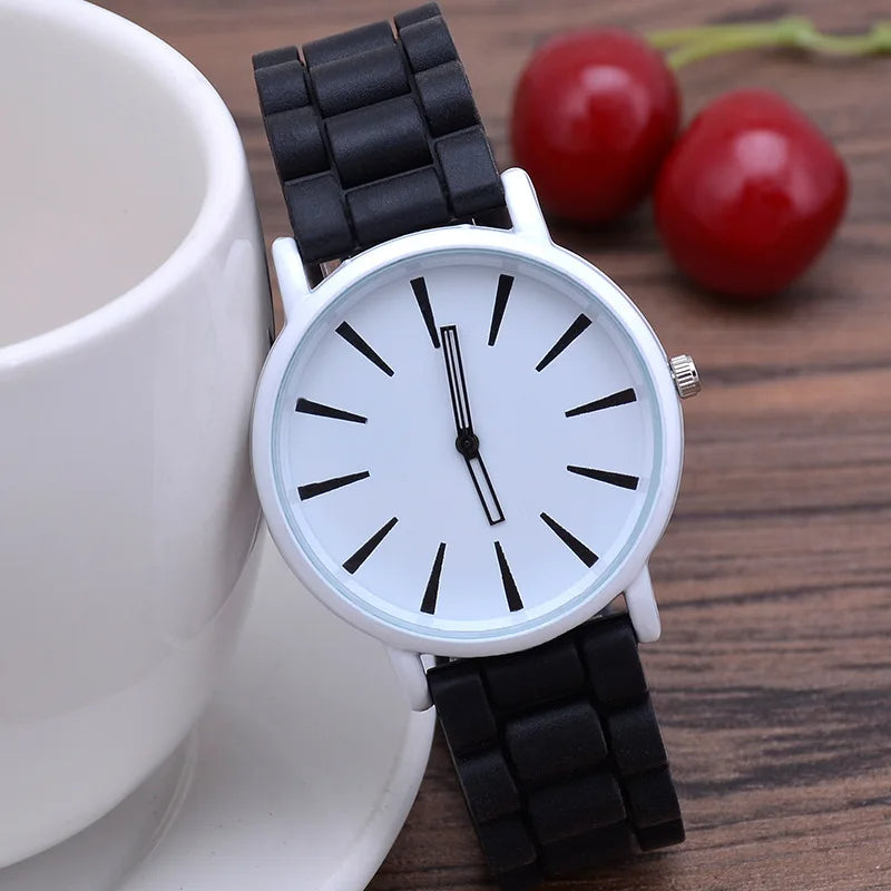 Náramkové hodinky KairoHue Quartz se silikonovým řemínkem, minimalistickým designem a zapínáním na přezku