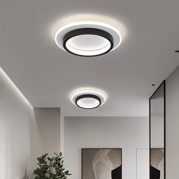 ラウンドLEDシーリングライト — 発光ハローリングアクセント、メタル＆アクリルハウジング、薄型フラッシュマウント