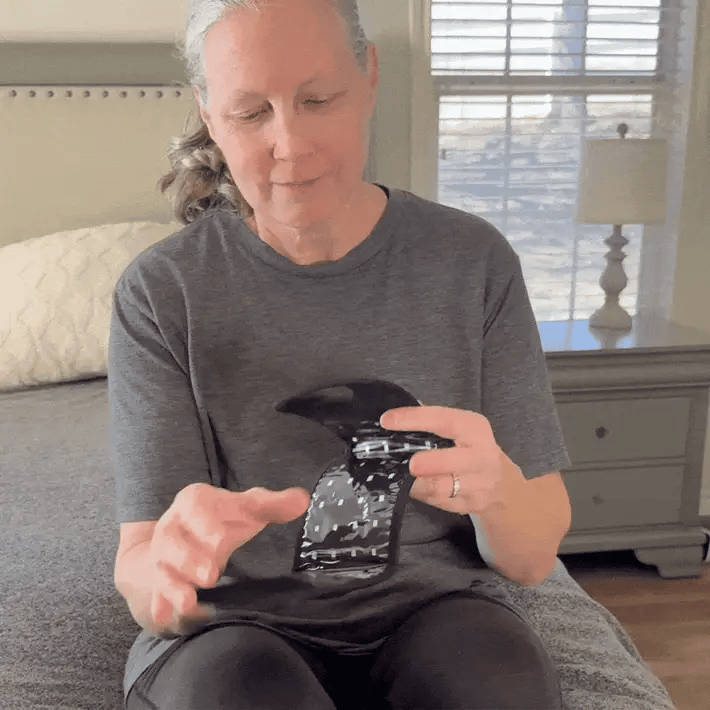 Near Infrared Wrist Wrap — Enhances Circulation and Hand Comfort