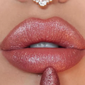 Labial de terciopelo con brillo de diamante Vrimlo — Cremoso, mate y con purpurina