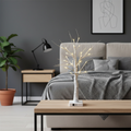 LED dekorace z březových větví - sochařský tvar, jemné přirozené světlo
