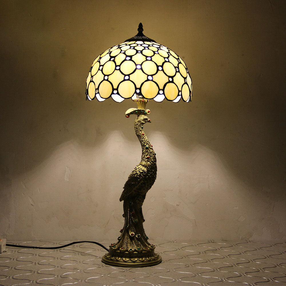 Stolní lampa Aurena Tiffany Style — zářivě vícebarevné skleněné stínidlo ve tvaru kopule