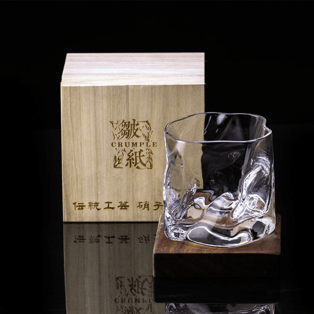 Kairo Glassworks Edo-Kiriko-Whiskyglas, handgeschliffen – Künstlerisches, zerknittertes Design