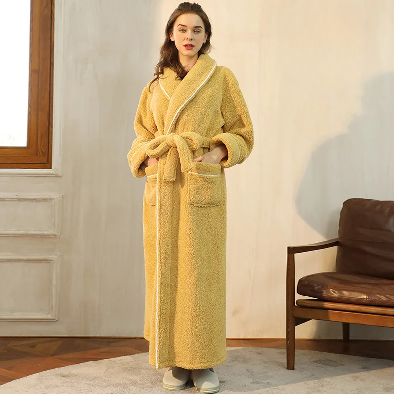 CozyFlannel Winterbademantel — Bindegürtel, Umlegekragen
