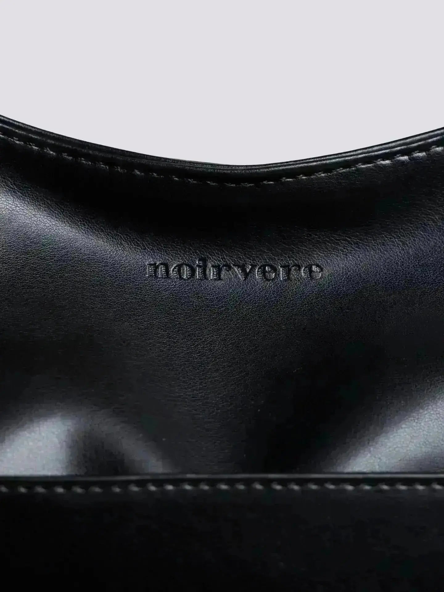 Timeless Bucket Shape Handbag — Structured Design, Spacious Interior