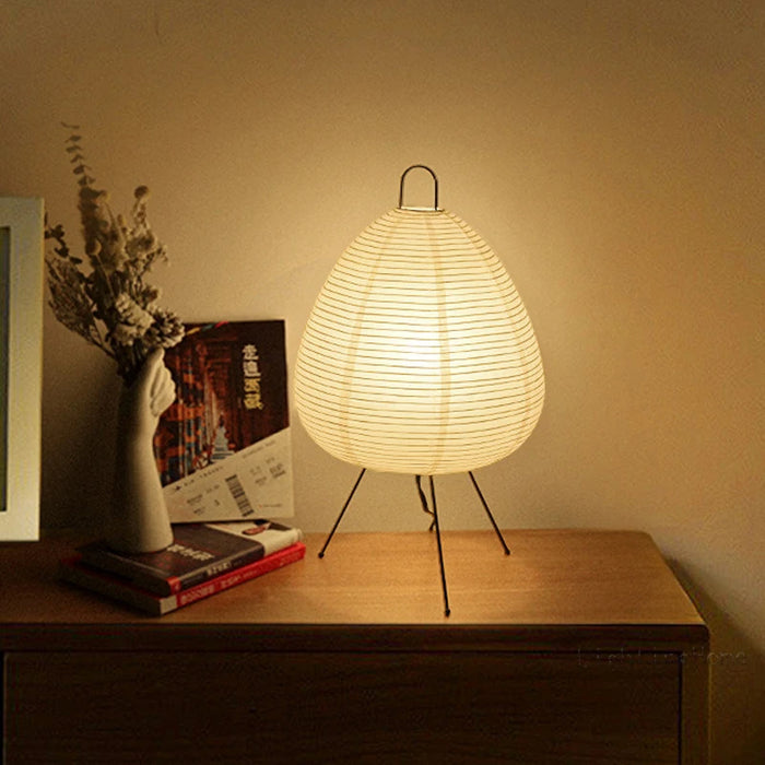 Japanische LED-Tischleuchte aus Reispapier — Ruhiges stimmungsvolles Licht