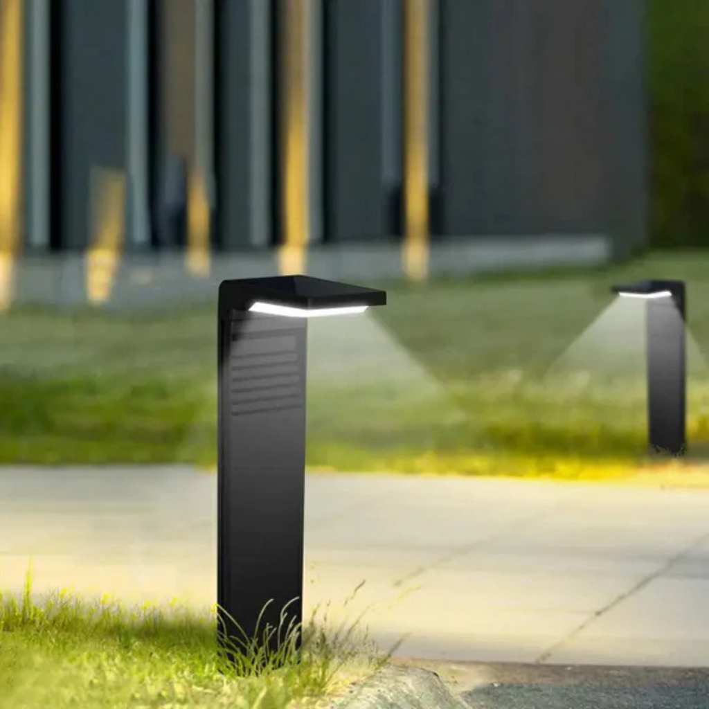 Lumora Sunbeam Solar Garden Light For Patios And Landscaping