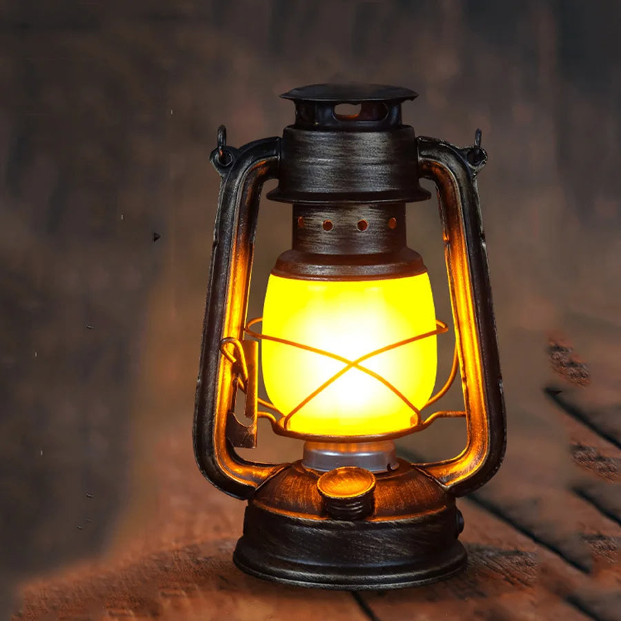 Lanterne vintage rustique à LED et au kérosène — Lampe portable à suspendre