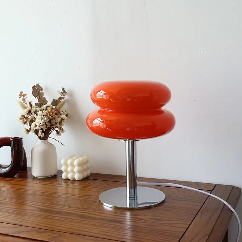Novaeon skrivebordslampe i Bauhaus-stil med italiensk vintagepræg  