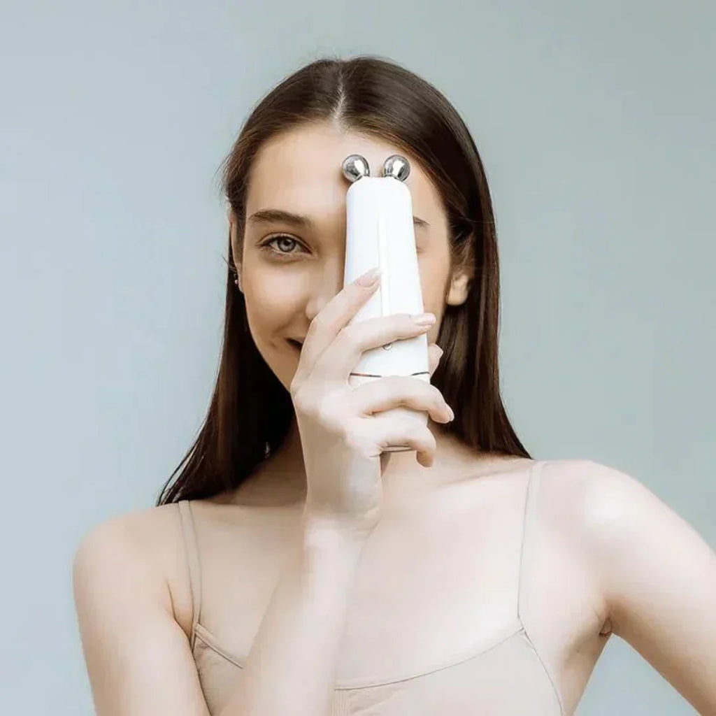 Dispositivo facial BeautyPulse 3 em 1 — Limpeza, massagem e terapia de luz