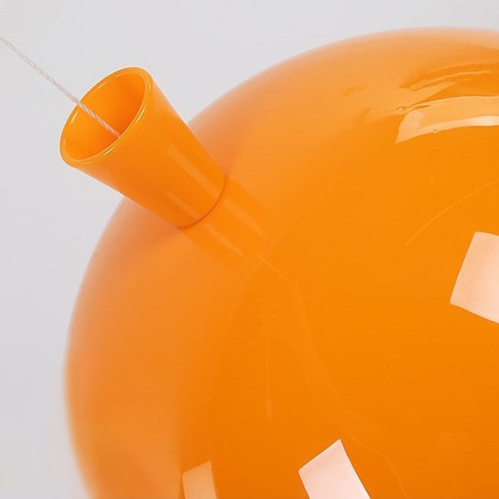 NovaTru modern LED-taklampa — kompakt, modern design