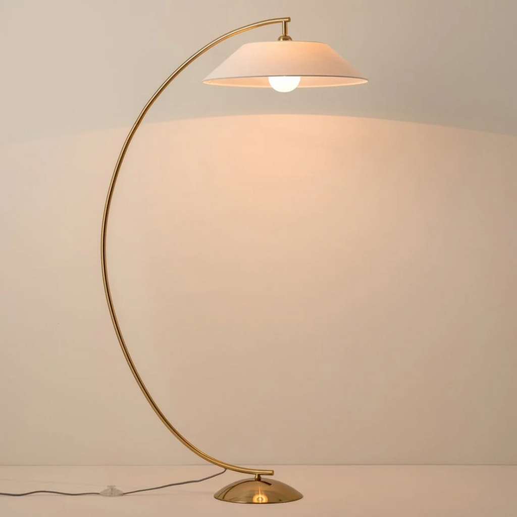 Luminara Stehlampe mit gemütlicher Ambientebeleuchtung für Wohnräume