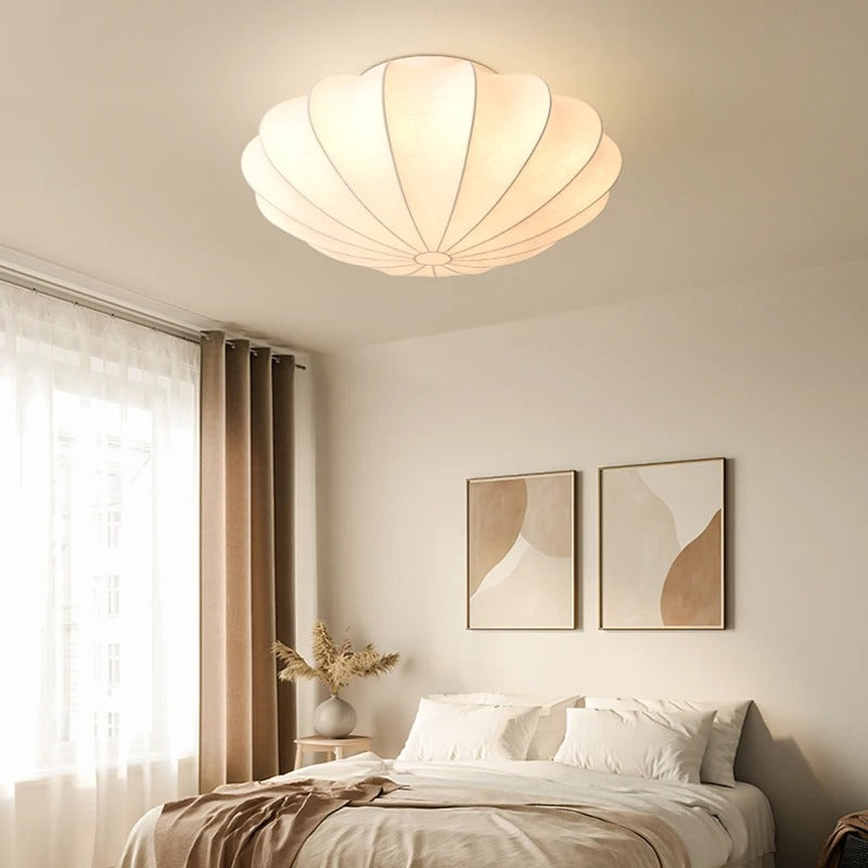 Zen Glow japanskinspirert silkeloftslampe — varmt lys