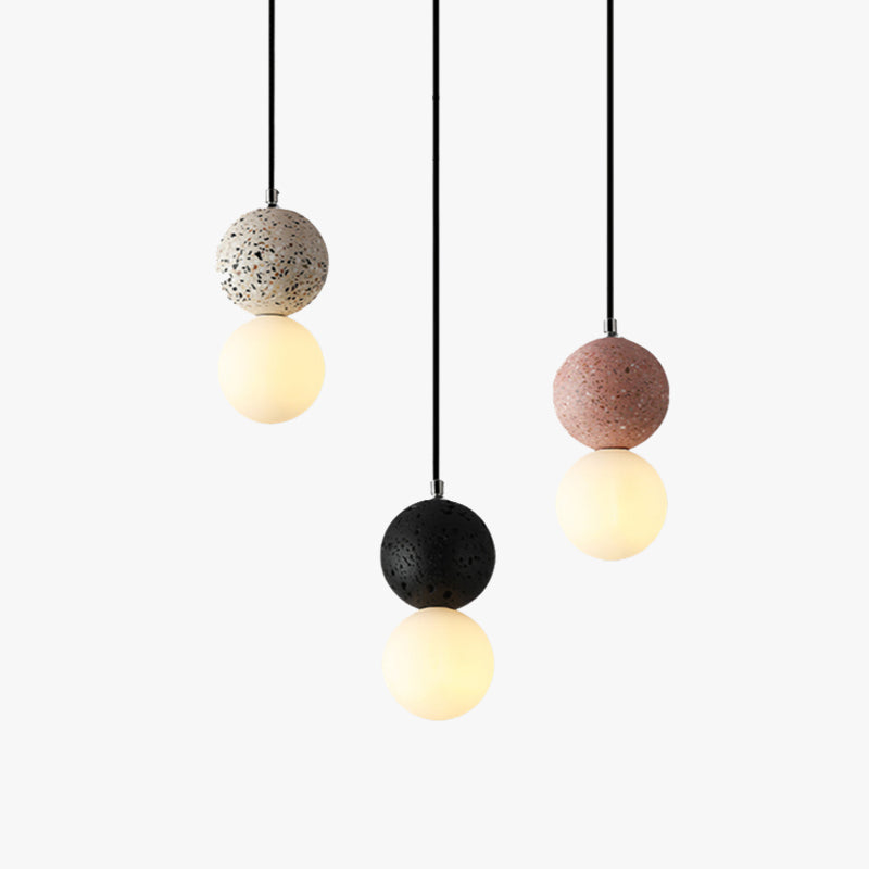 Suspensions LED en forme de globe Valentina — verre noir et blanc