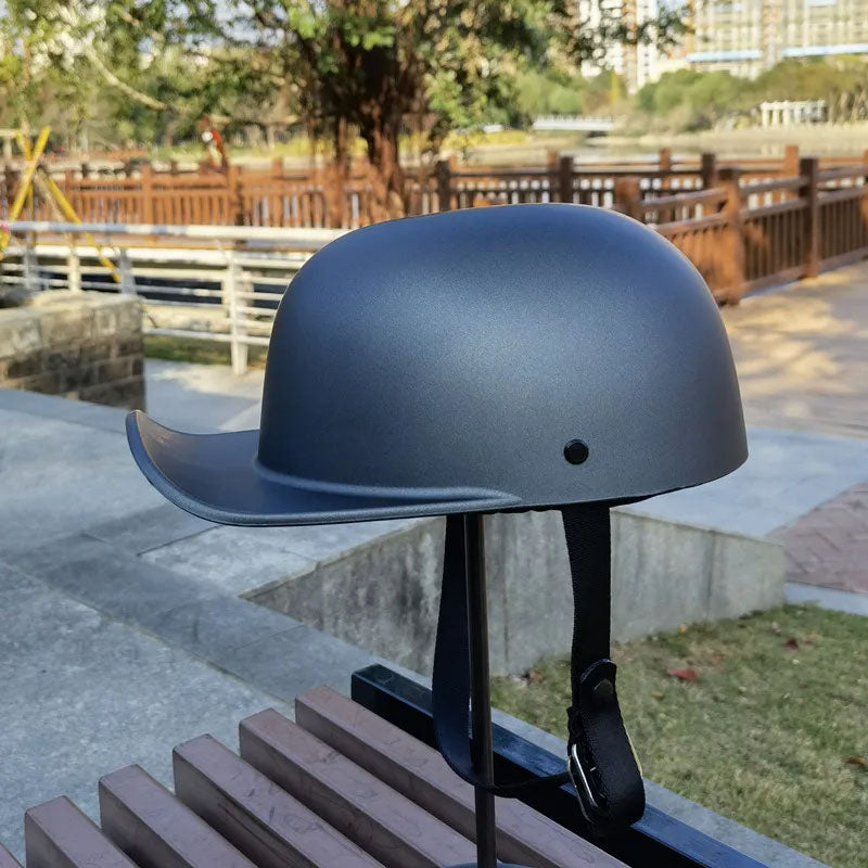Motorradhelm im Baseballkappen-Stil - DOT-geprüfte Schutzausrüstung für Fahrer