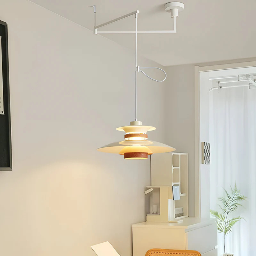 Aurela Nordic Pendelleuchte für das Esszimmer mit Holzakzenten
