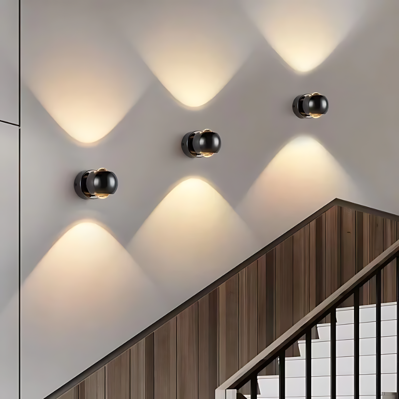LED nástěnné svítidlo NovaPulse s otočným úhlem 180 stupňů pro obývací pokoje  