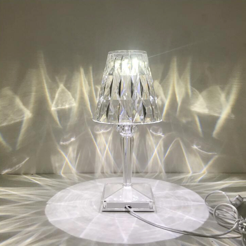 Candeeiro de mesa elegante com sensor tátil e cristal — brilho ambiente