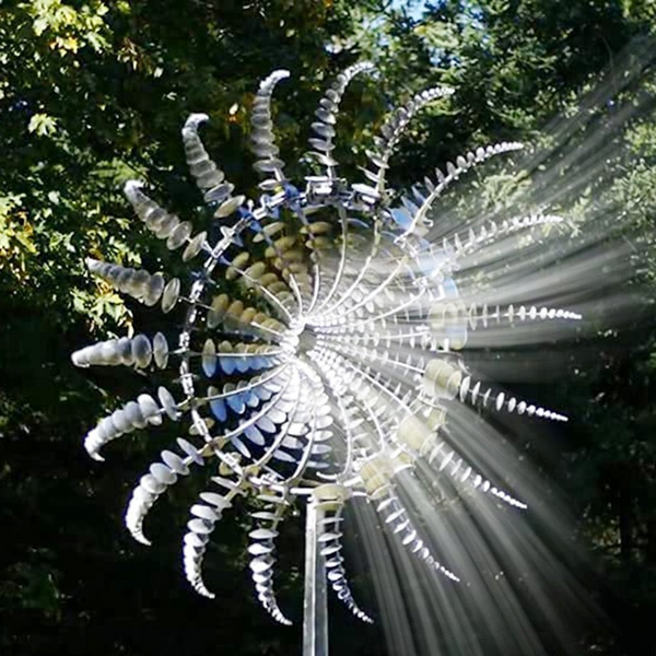 Girandola magica in metallo — decorazione incantevole per il giardino