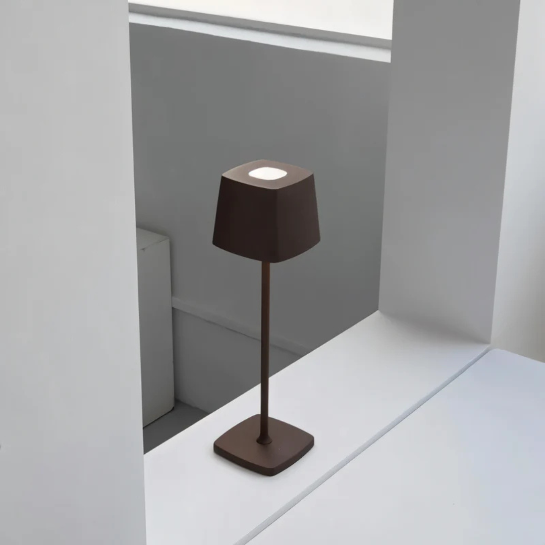 AuroraFlux bezdrátová LED stolní lampa s nastavitelnou jasností a dotykovým senzorem