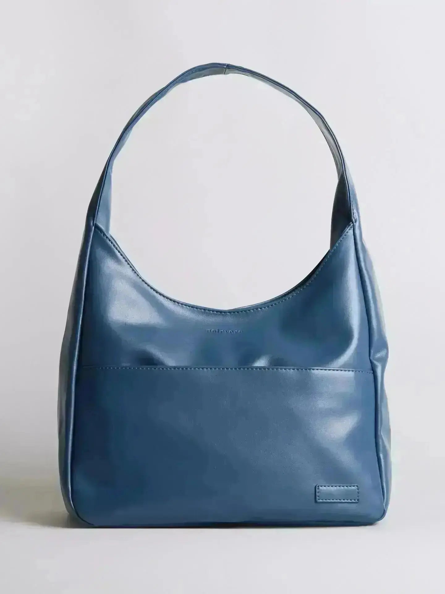 Timeless Bucket Shape Handbag — Structured Design, Spacious Interior