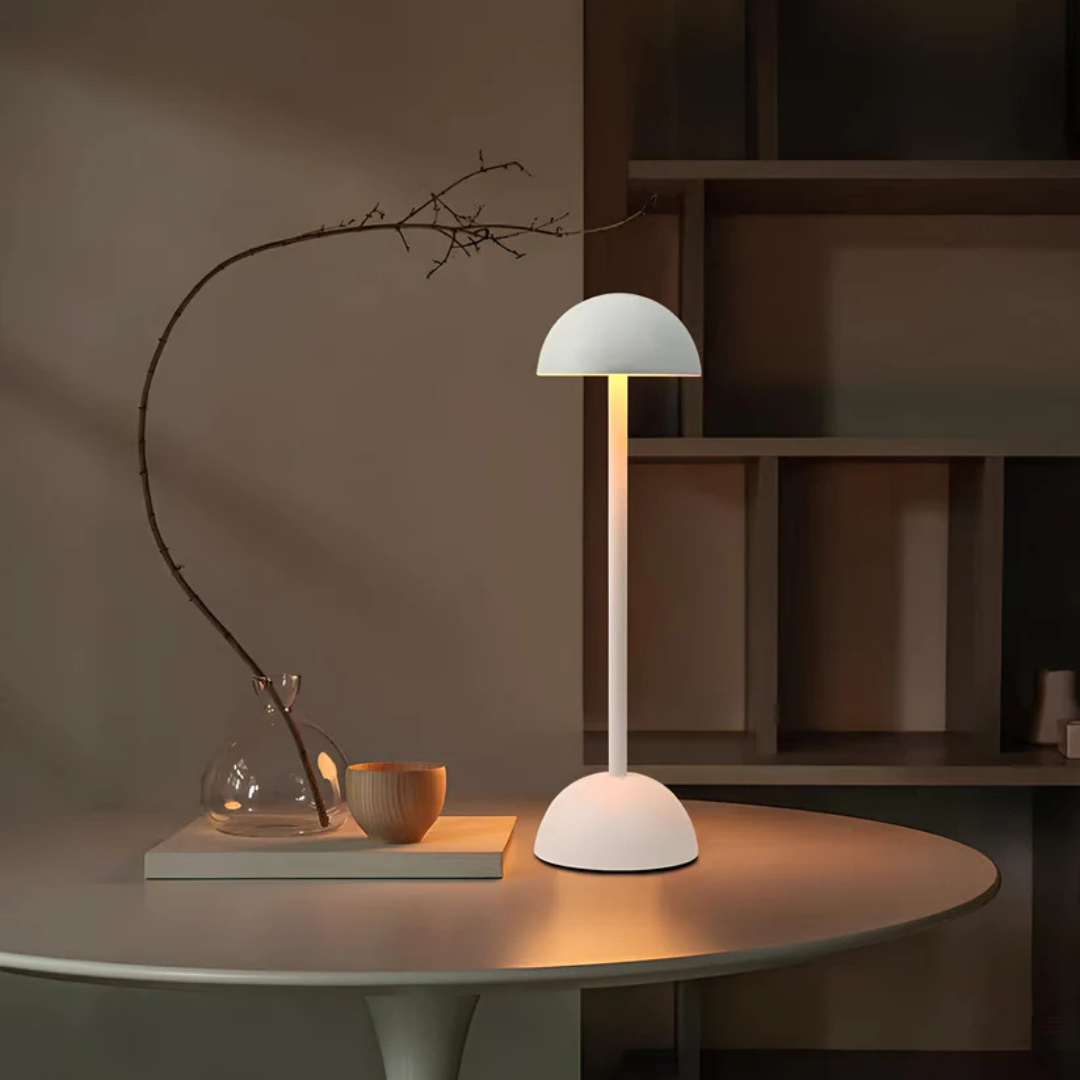 Dotyková dobíjecí lampa LumaNova s USB-C a LED osvětlením pro stoly  