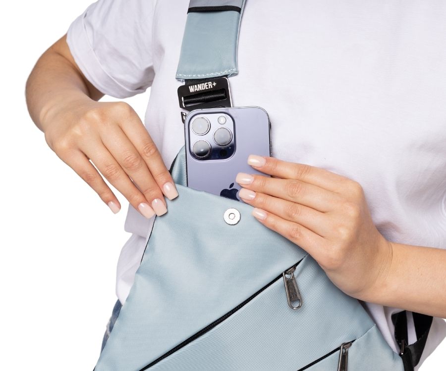 Anti-Theft Travel Bag — Concealed Zipper Design & Secure Front Pockets