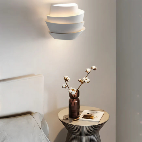 Aurelis Geometryczna Lampa Ścienna LED z Żelazną Ramą i Ciepłym Blaskiem  