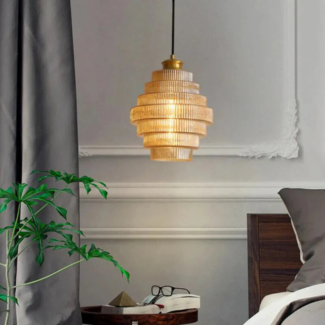 Kirrea Messing Akzent Glas Pendelleuchte im Vintage-Stil