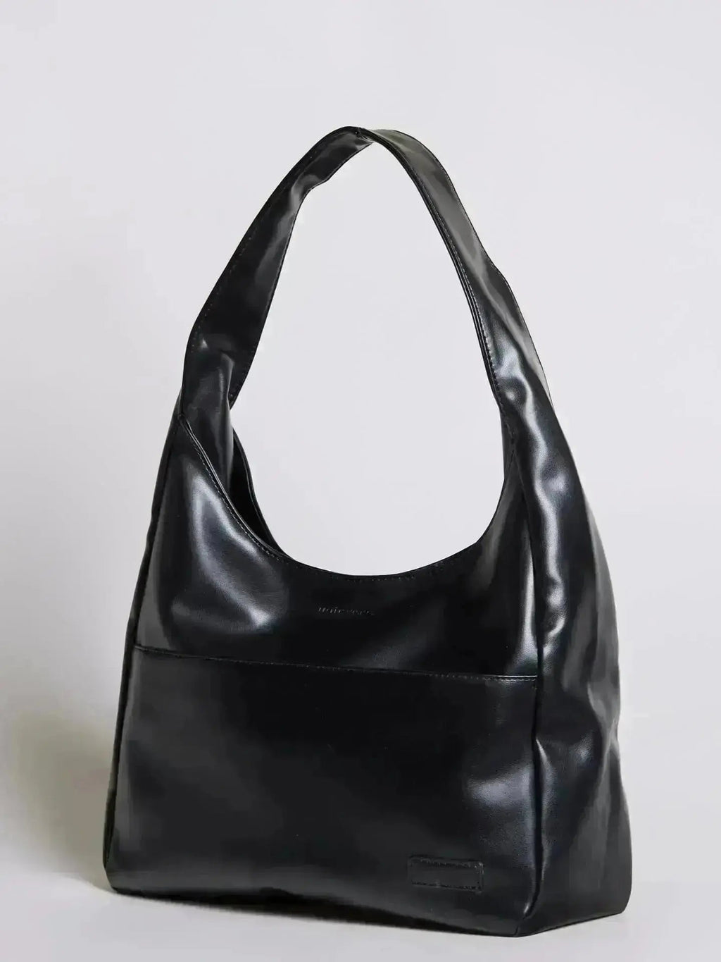 Timeless Bucket Shape Handbag — Structured Design, Spacious Interior
