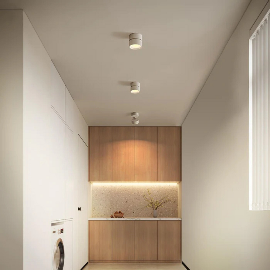 Aurelo Decken-LED-Leuchte mit verstellbarem drehbarem Kopf für Wohnzimmer und Flure