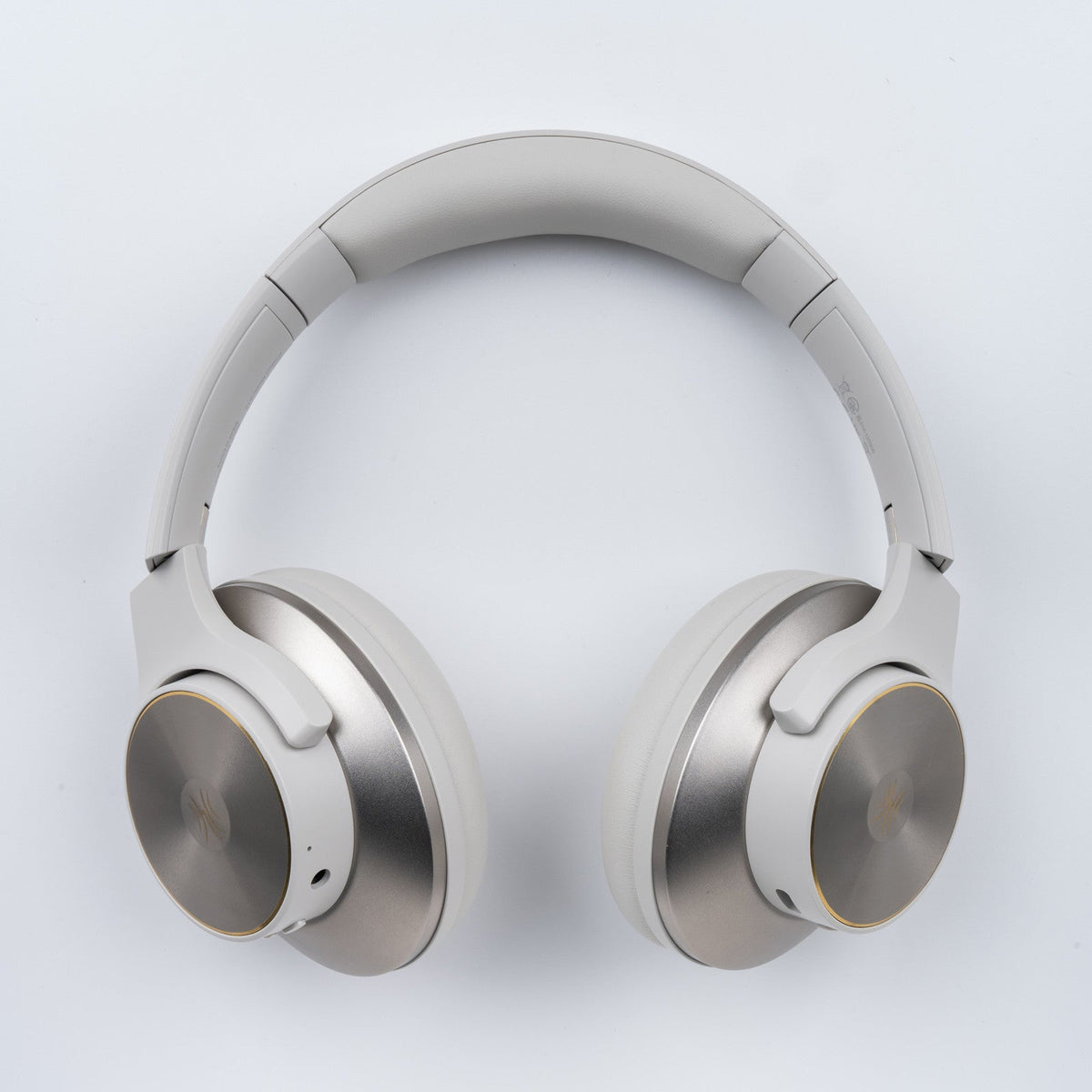 Kirrea trådlösa over-ear-hörlurar — aktiv brusreducering, Bluetooth 5.0, inbyggd mikrofon