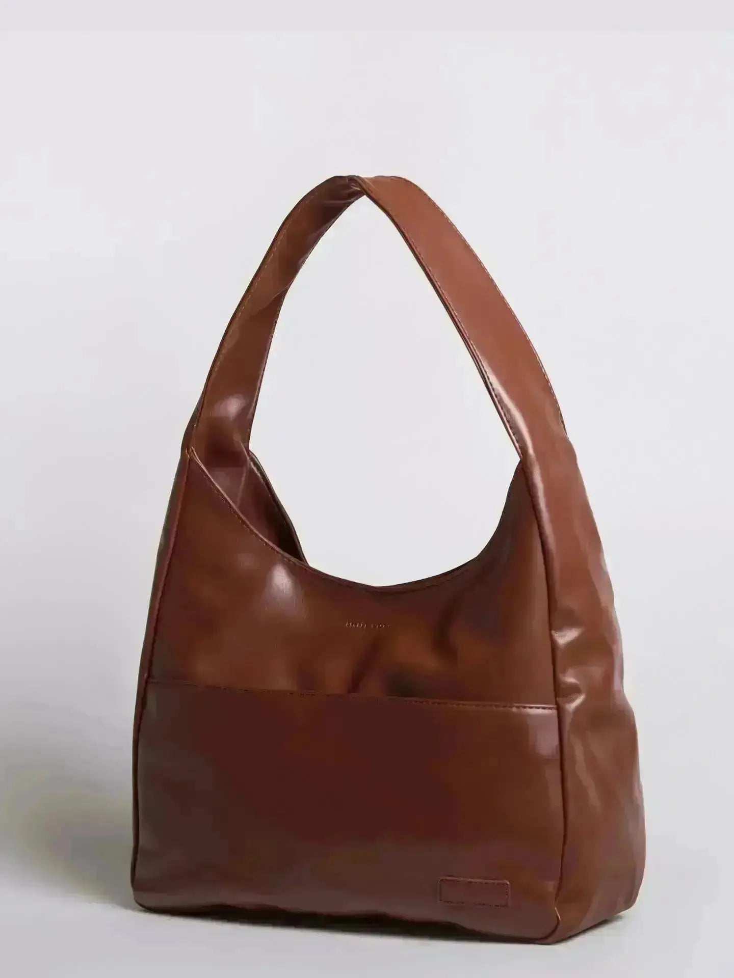Timeless Bucket Shape Handbag — Structured Design, Spacious Interior