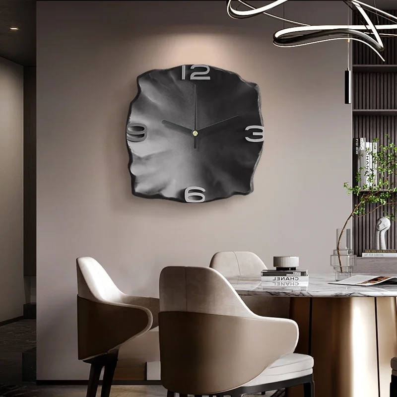 AbstractElegance Luxuriöse Wanduhr — Abstraktes Reliefdesign