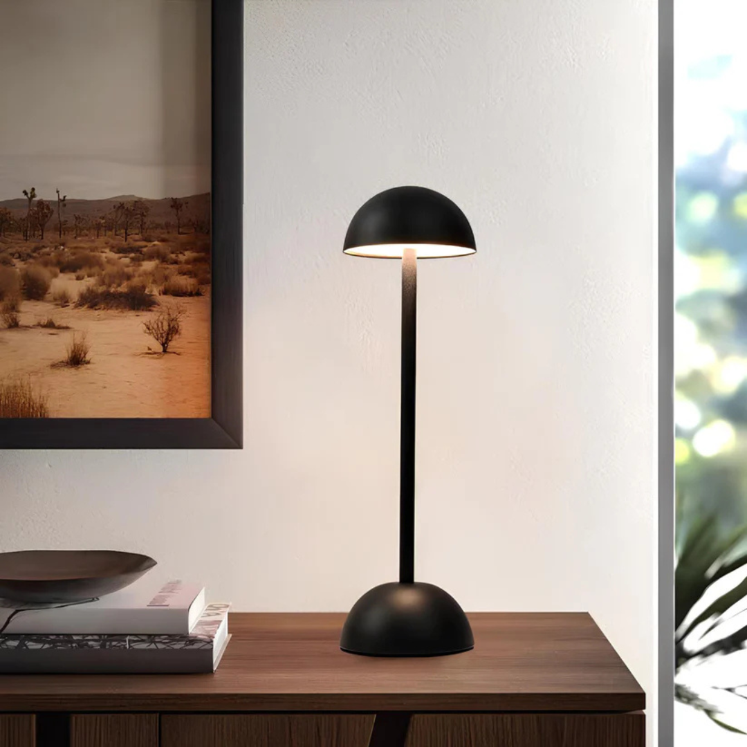 Dotyková dobíjecí lampa LumaNova s USB-C a LED osvětlením pro stoly  