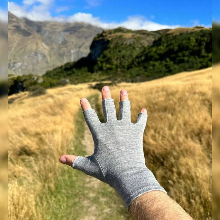 Moderate Compression Gloves — Gentle Hand Support, All-Day Comfort