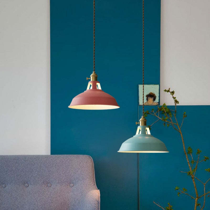Kovová závěsná lampa Spectrum - výrazný design Morandi