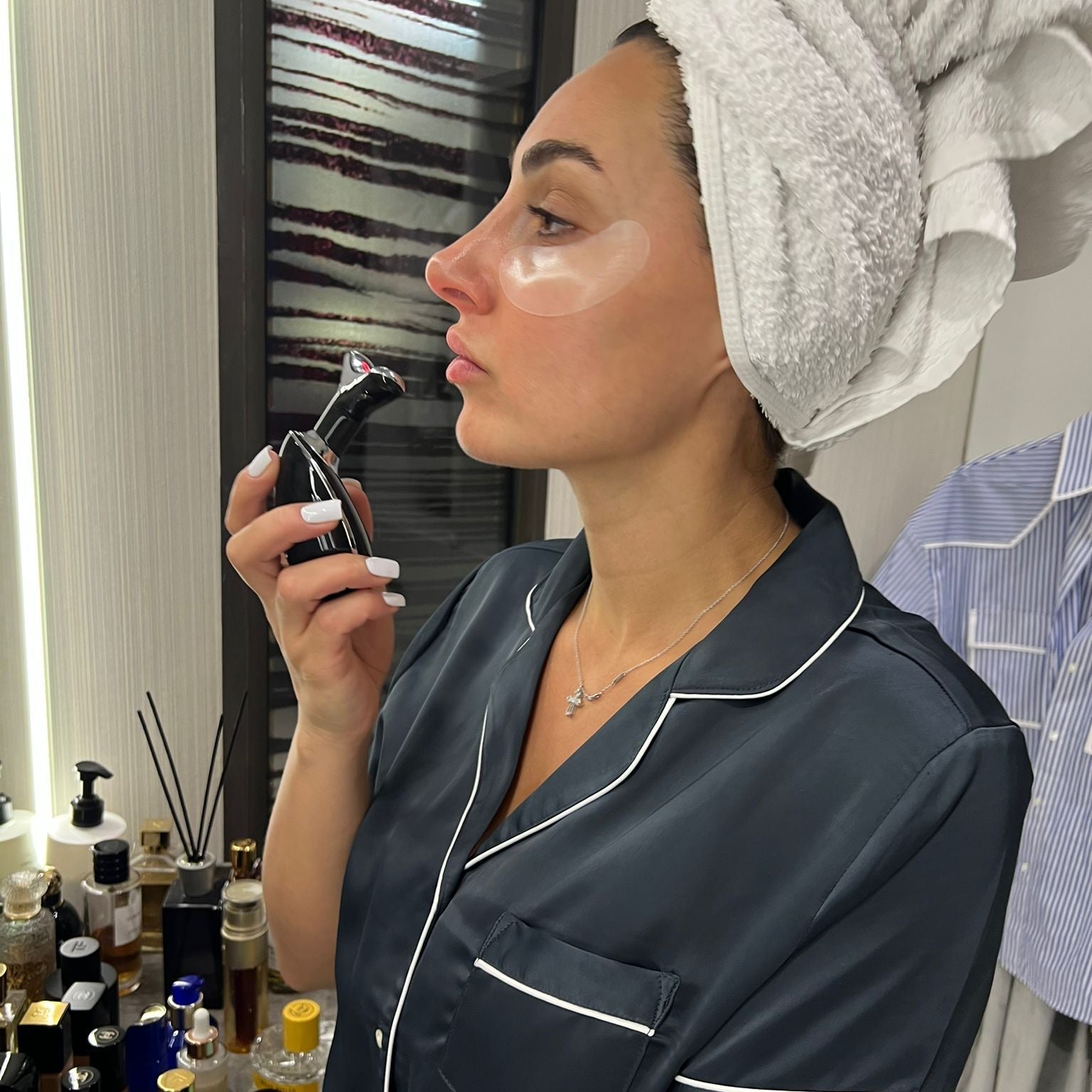 Five-In-One Facial Sculpting Device With EMS, Sonic Vibration And RGB LED Therapy