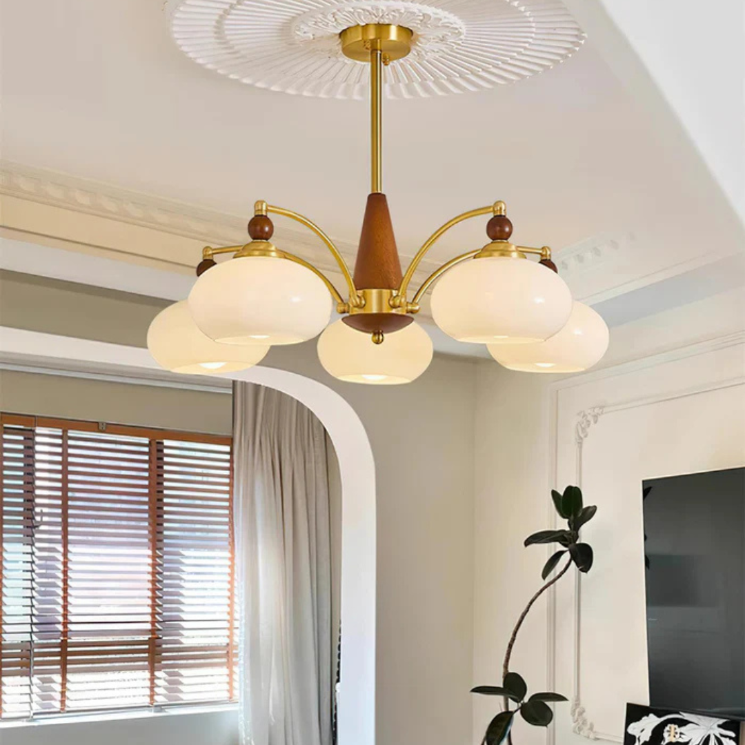 Aurelis Kronleuchter mit modernem Design für Wohn- und Esszimmer