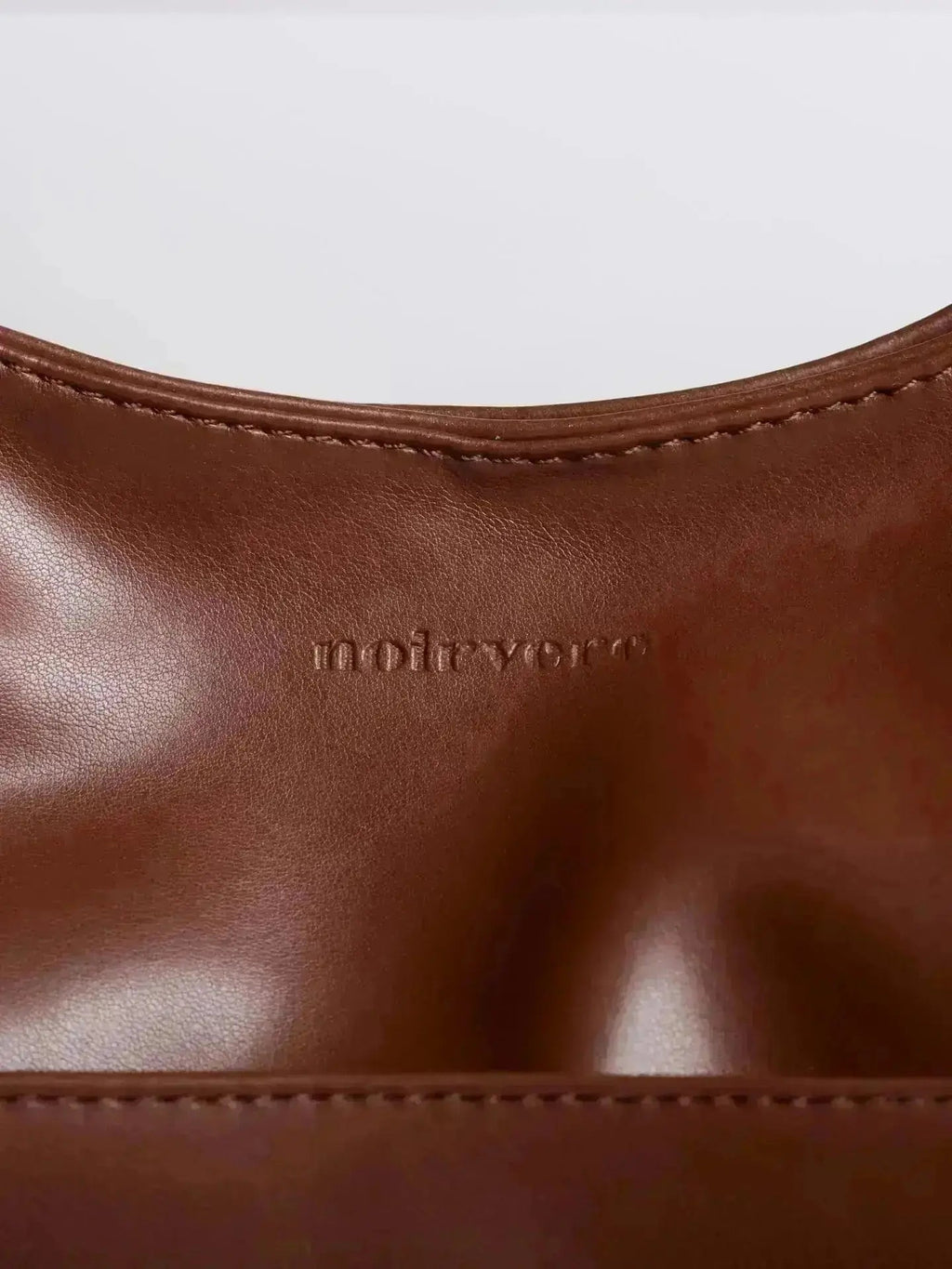 Timeless Bucket Shape Handbag — Structured Design, Spacious Interior