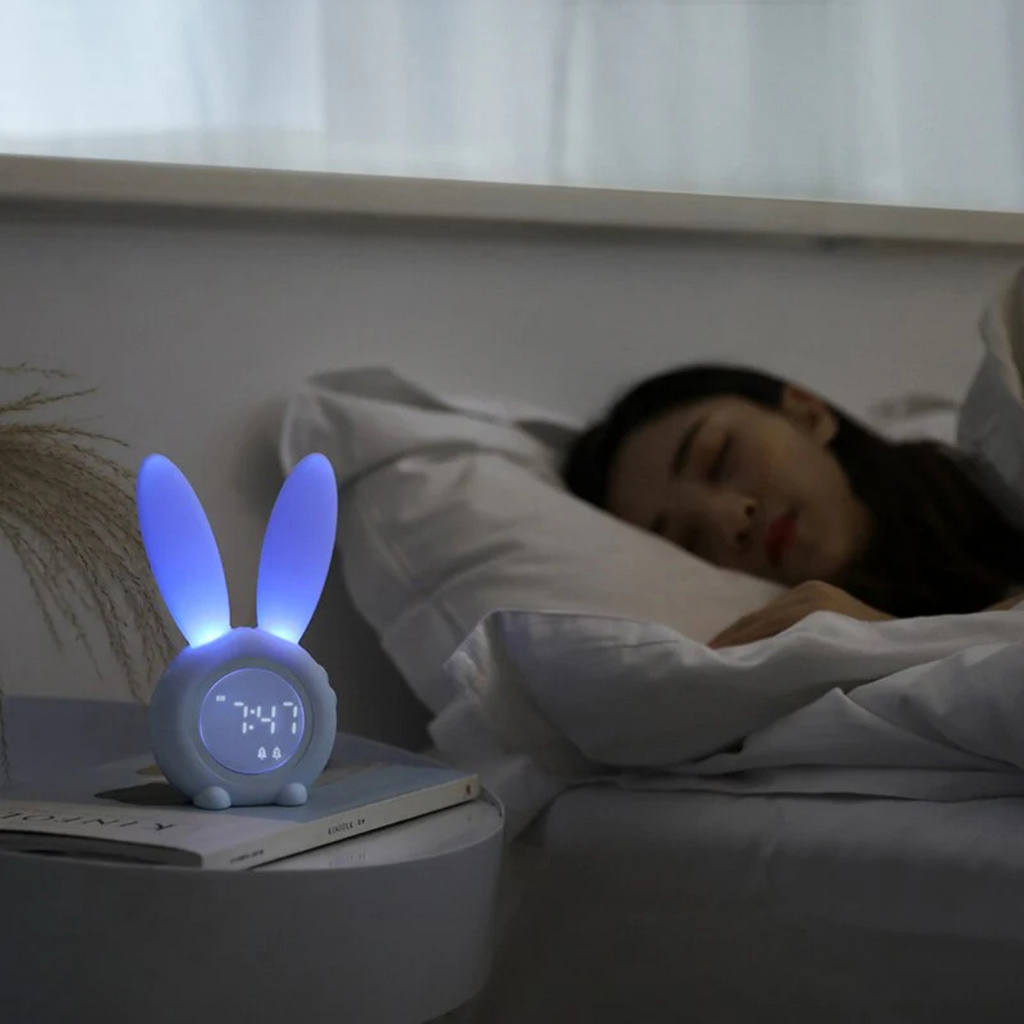 Trener snu Bunny — dziecięca lampka nocna i budzik