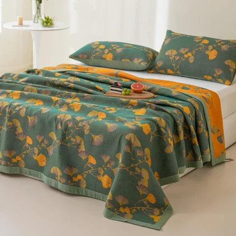 Kétoldalas, jacquard szövésű, virágos ginkgoleveles ágytakaró