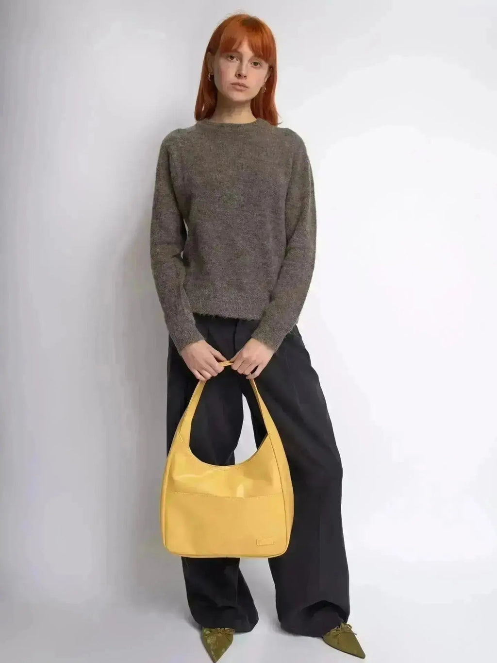Timeless Bucket Shape Handbag — Structured Design, Spacious Interior