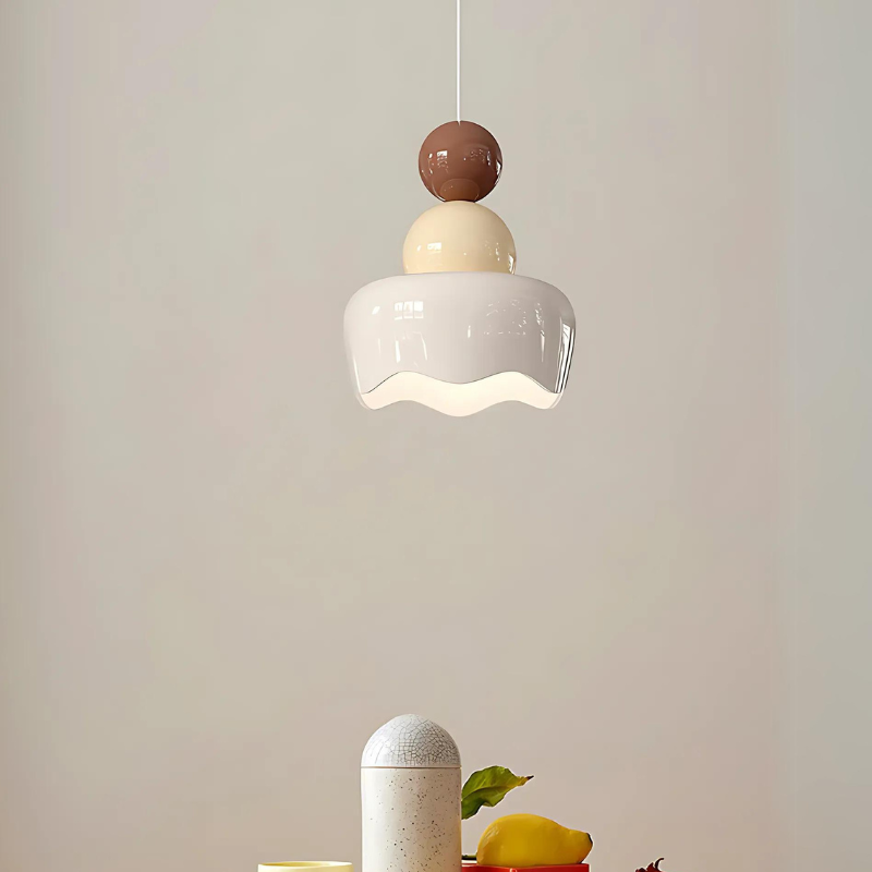Lyra Glow moderne Pendelleuchte für eine warme Schlafzimmeratmosphäre