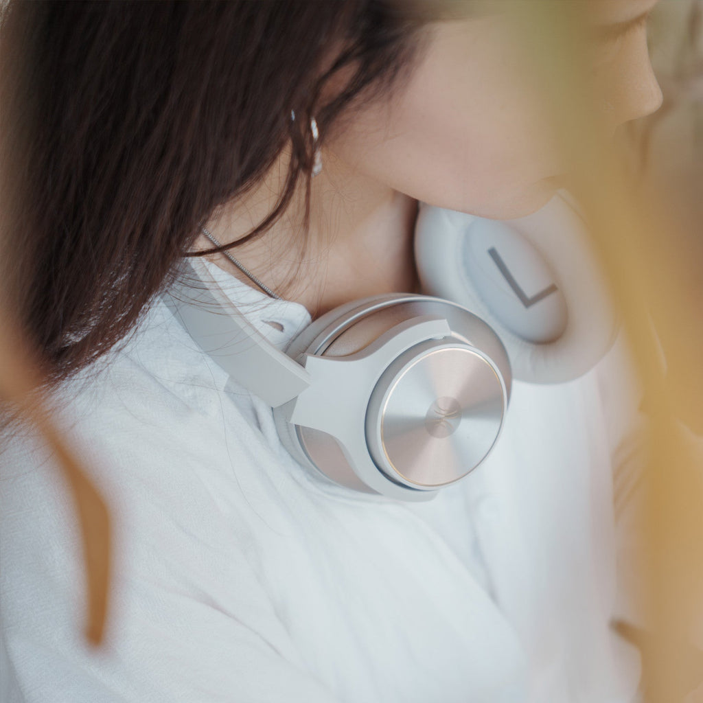 Kirrea trådlösa over-ear-hörlurar — aktiv brusreducering, Bluetooth 5.0, inbyggd mikrofon