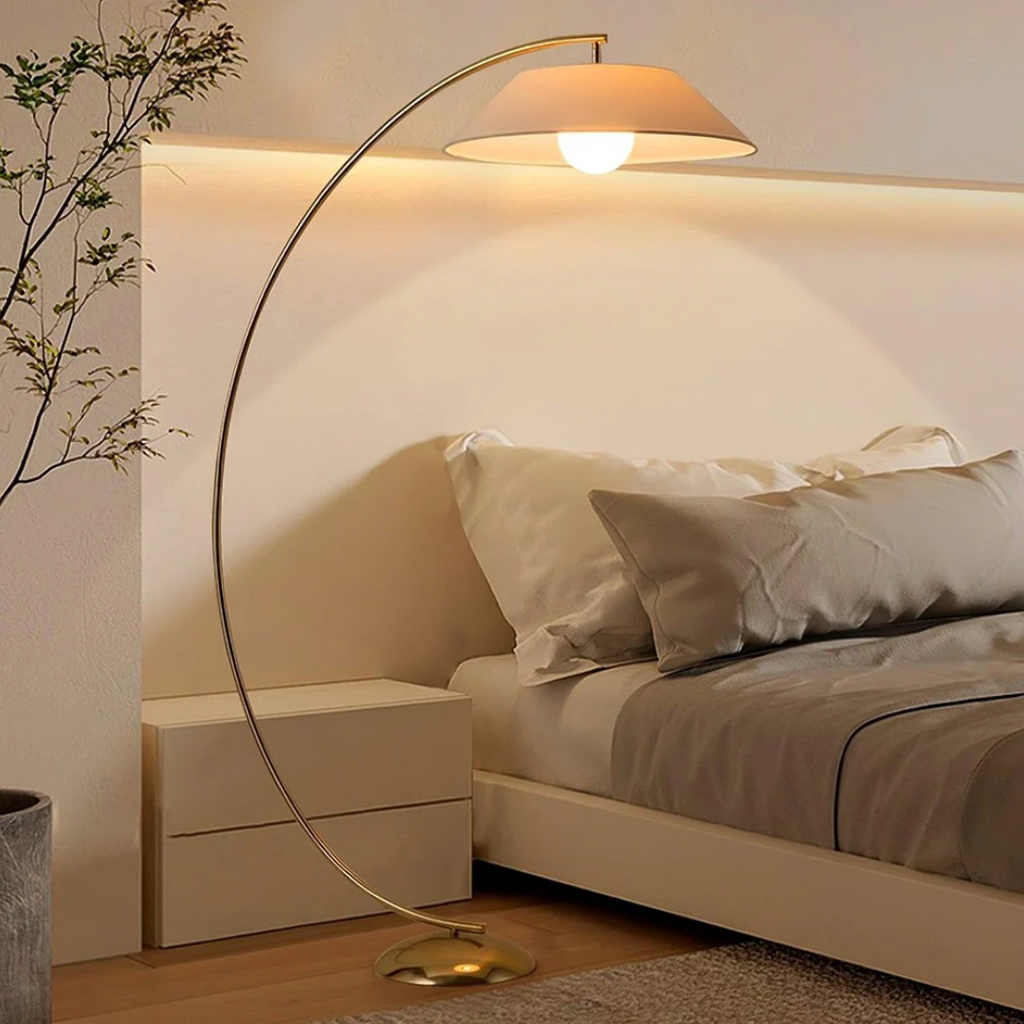 Luminara Stehlampe mit gemütlicher Ambientebeleuchtung für Wohnräume