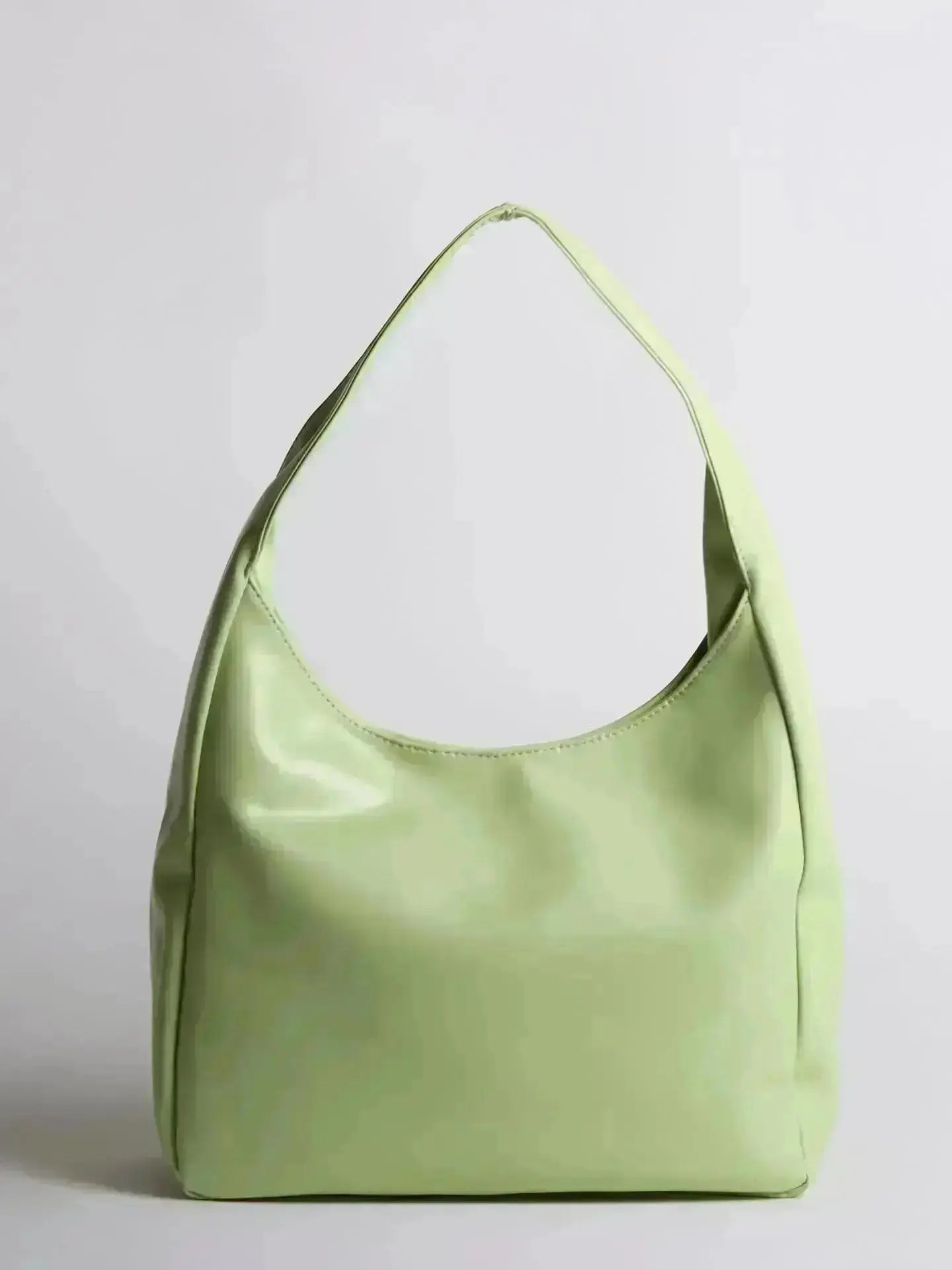 Timeless Bucket Shape Handbag — Structured Design, Spacious Interior